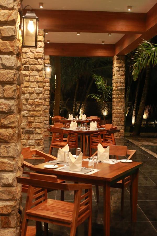 The Rockwall Boutique Hotel Bentota Exteriör bild
