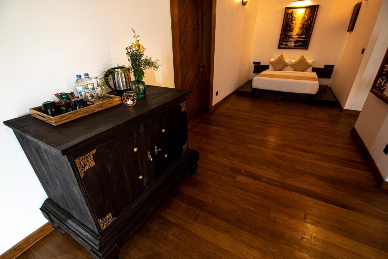 The Rockwall Boutique Hotel Bentota Exteriör bild