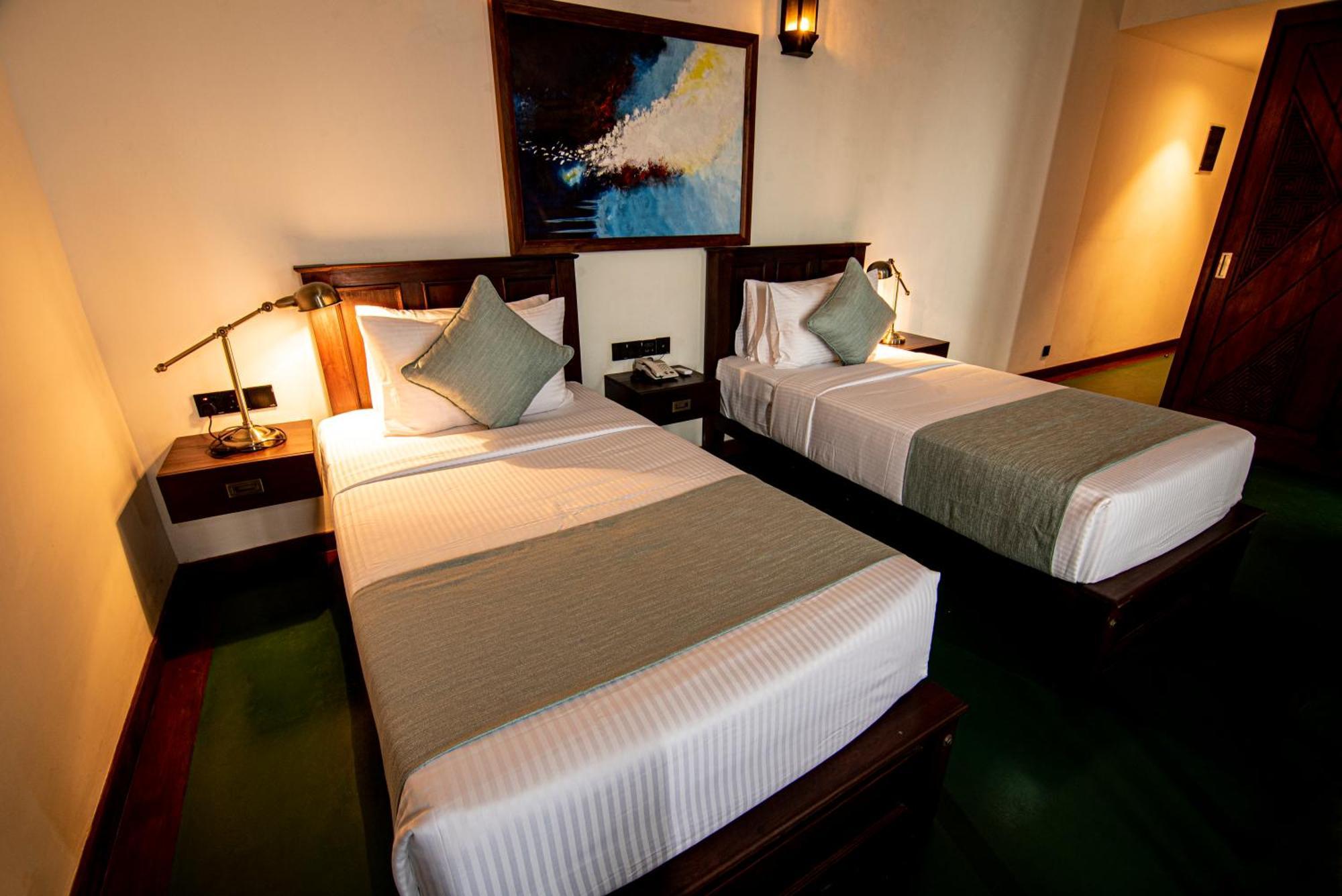 The Rockwall Boutique Hotel Bentota Exteriör bild